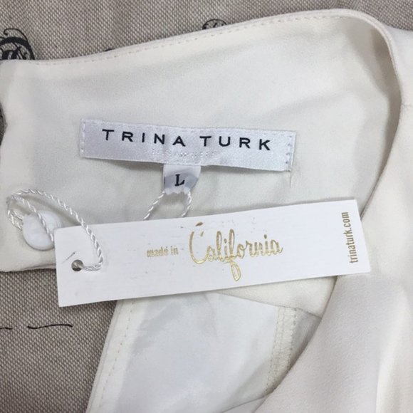 Trina Turk Akayo Keyhole Blouse - Picture 6 of 8